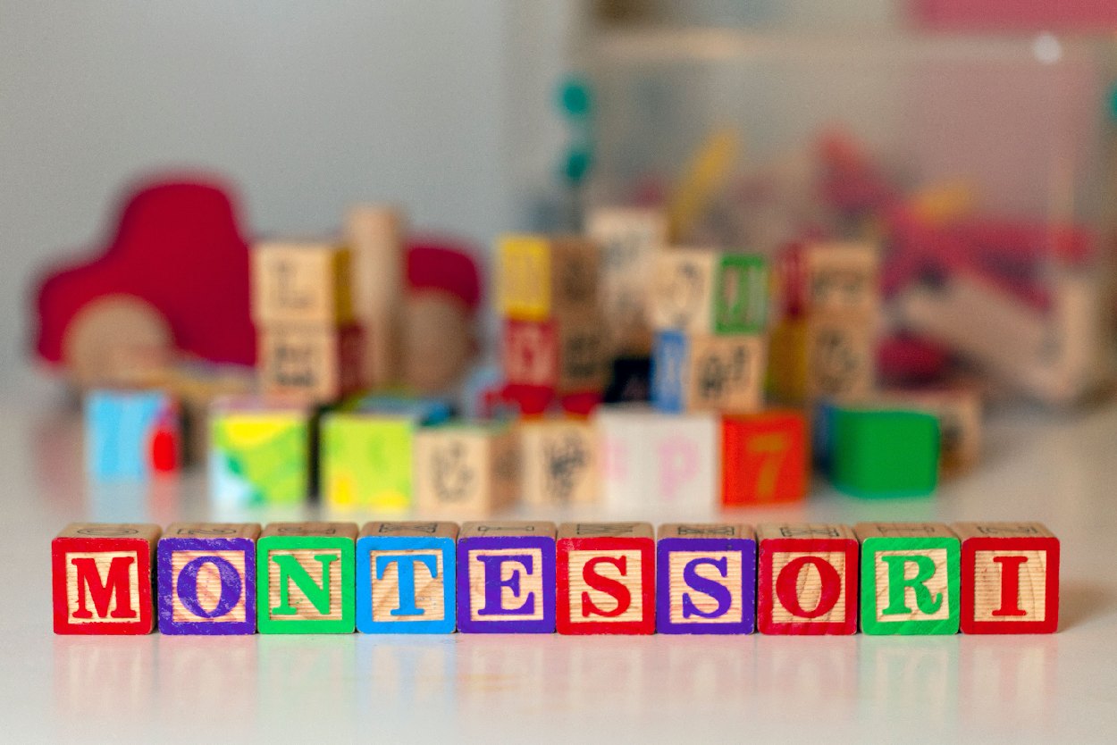 Montessori de 0 à 3 ans ; programme complet pour élever des